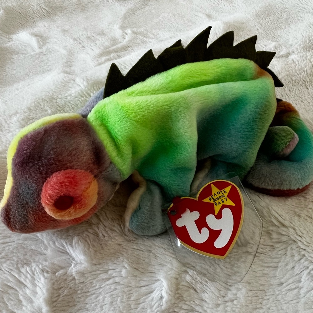 RARE “Iggy” Beanie Baby 1997 w/errors!